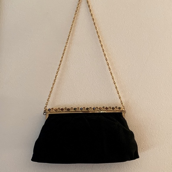 Vintage black sueded fabric with gold tone jeweled clap n short chain & pouch - Picture 8 of 17